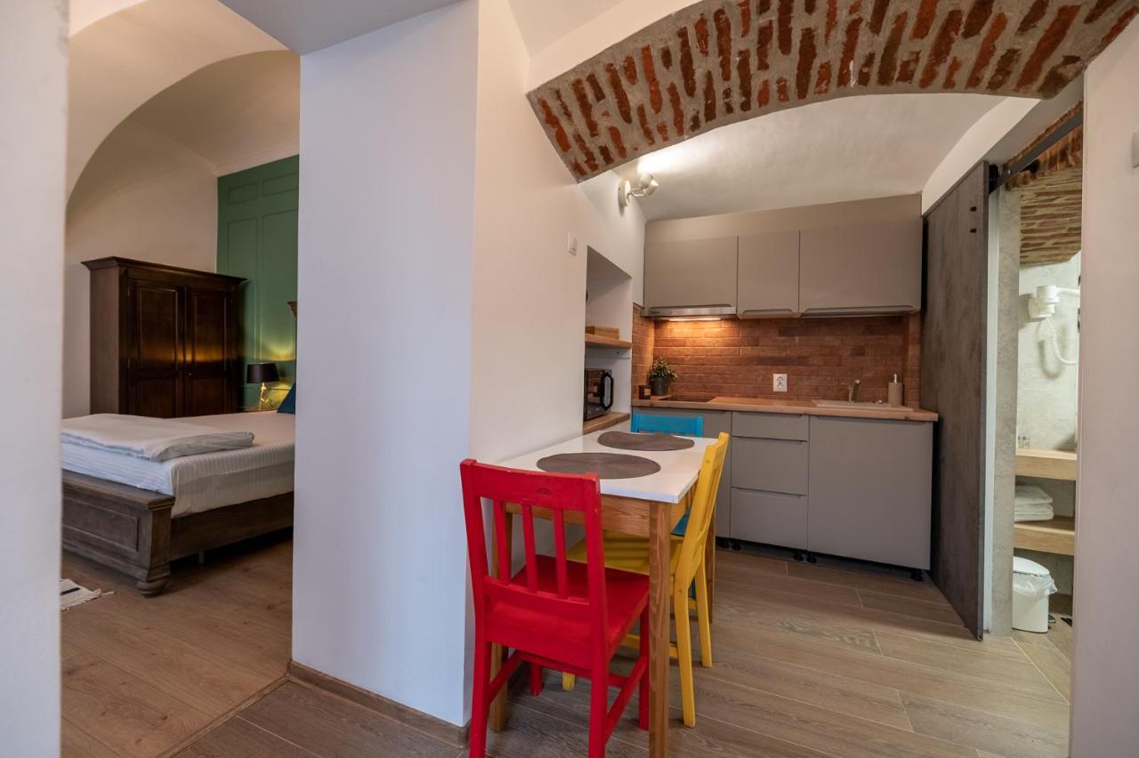 Apartment Green Сибиу Экстерьер фото